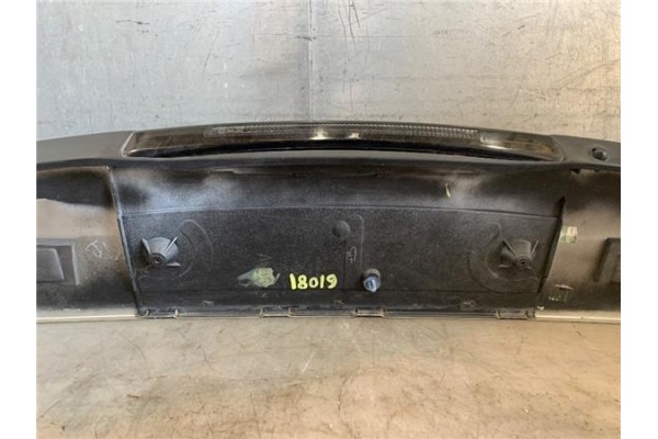 Recambio de aleron trasero para renault clio ii fase ii (b/cb0) 1.2 privilege referencia OEM IAM 7700427352  