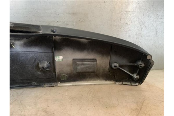 Recambio de aleron trasero para renault clio ii fase ii (b/cb0) 1.2 privilege referencia OEM IAM 7700427352  