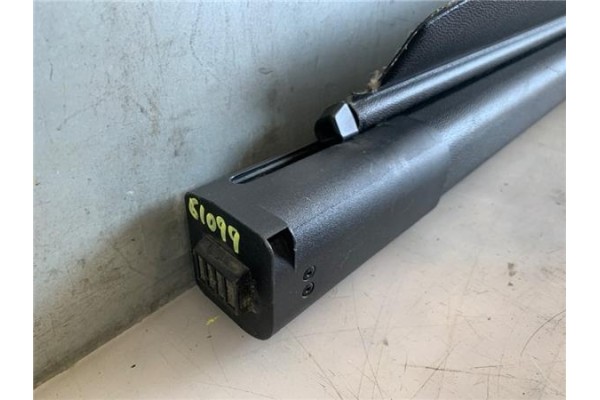 Recambio de bandeja trasero para opel zafira b 1.9 enjoy referencia OEM IAM 13143670  