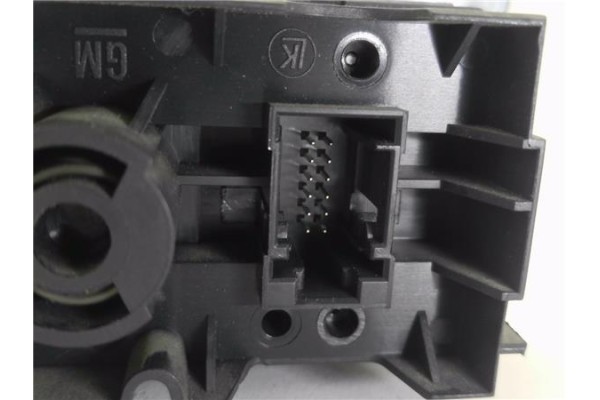 Recambio de mando de luces para opel zafira b 1.9 enjoy referencia OEM IAM 13205863 LK04060130 