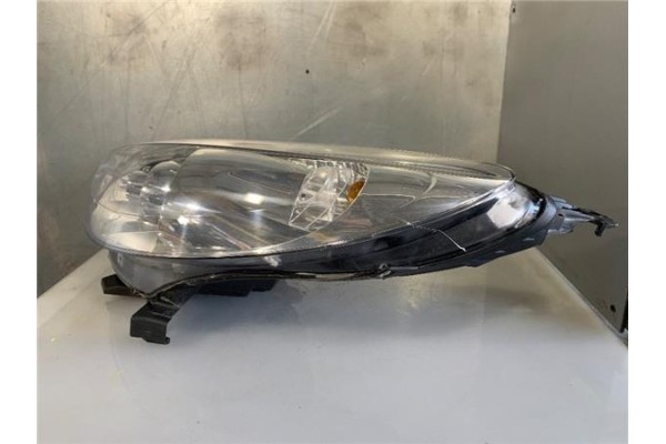 Recambio de faro delantero izquierdo para peugeot 207 1.6 hdi referencia OEM IAM 085501140L  