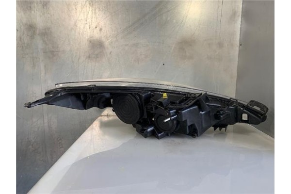 Recambio de faro delantero izquierdo para peugeot 207 1.6 hdi referencia OEM IAM 085501140L  