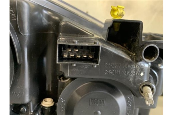 Recambio de faro delantero izquierdo para peugeot 207 1.6 hdi referencia OEM IAM 085501140L  