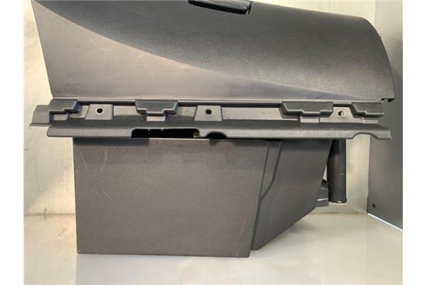 Recambio de guantera salpicadero para peugeot 207 1.6 hdi referencia OEM IAM 9686215277 M37039 