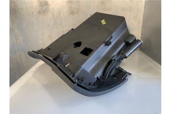 Recambio de guantera salpicadero para peugeot 207 1.6 hdi referencia OEM IAM 9686215277 M37039 