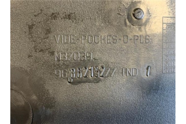 Recambio de guantera salpicadero para peugeot 207 1.6 hdi referencia OEM IAM 9686215277 M37039 