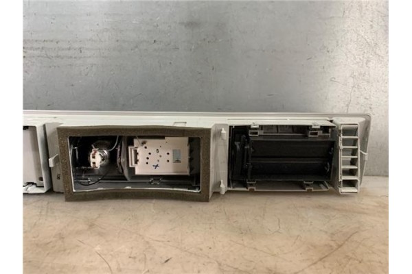 Recambio de luz delantero central techo para volkswagen t6 transporter furgón/combi (sg) 2.0 kombi 4motion referencia OEM IAM 7E