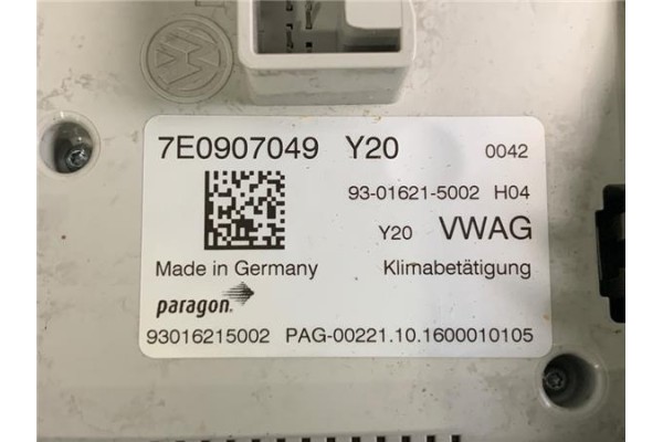 Recambio de luz delantero central techo para volkswagen t6 transporter furgón/combi (sg) 2.0 kombi 4motion referencia OEM IAM 7E