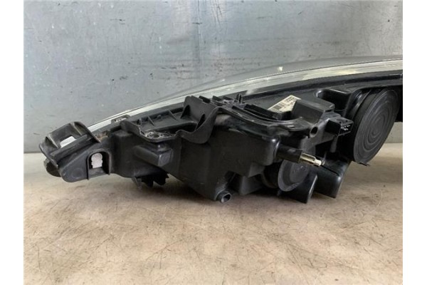 Recambio de faro delantero dcho para peugeot 207 1.6 hdi referencia OEM IAM 9649986180 89903631 