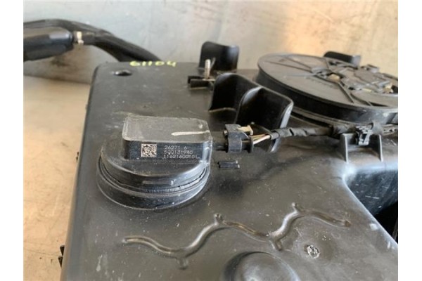 Recambio de deposito ad blue para volkswagen t6 transporter furgón/combi (sg) 2.0 kombi 4motion referencia OEM IAM 7E0131877H  