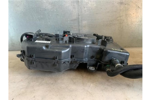 Recambio de deposito ad blue para volkswagen t6 transporter furgón/combi (sg) 2.0 kombi 4motion referencia OEM IAM 7E0131877H  