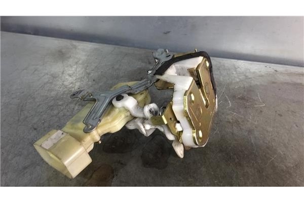 Recambio de cierre electromagnetico delantero derecho para toyota yaris (ncp1/nlp1/scp1)(1999) 1.3 referencia OEM IAM   
