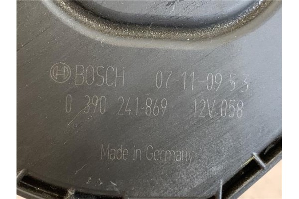 Recambio de motor limpiaparabrisas delantero para peugeot 308 1.6 gt referencia OEM IAM 0390241869  