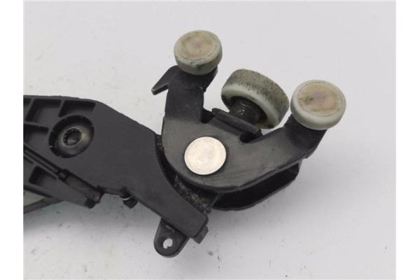 Recambio de soporte puerta corredera para volkswagen t6 transporter furgón/combi (sg) 2.0 kombi 4motion referencia OEM IAM 7E084