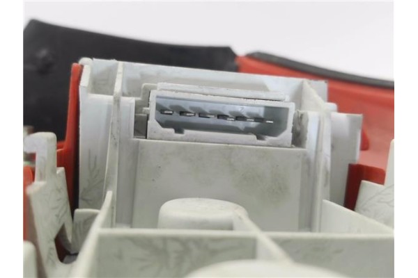 Recambio de piloto trasero izquierdo para audi a3 (8l) 1.6 ambiente referencia OEM IAM 8L0945095B  