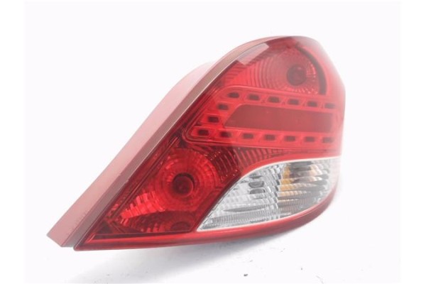 Recambio de piloto trasero derecho para peugeot 207 1.6 hdi referencia OEM IAM 9686565980  