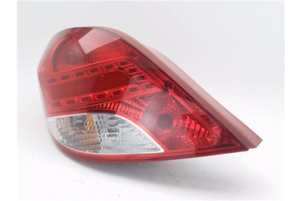 Recambio de piloto trasero izquierdo para peugeot 207 1.6 hdi referencia OEM IAM 9686566080  