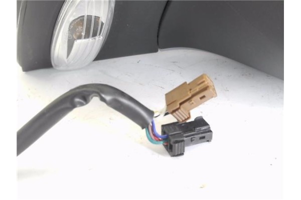 Recambio de retrovisor electrico derecho para peugeot 207 1.6 hdi referencia OEM IAM E9024528  