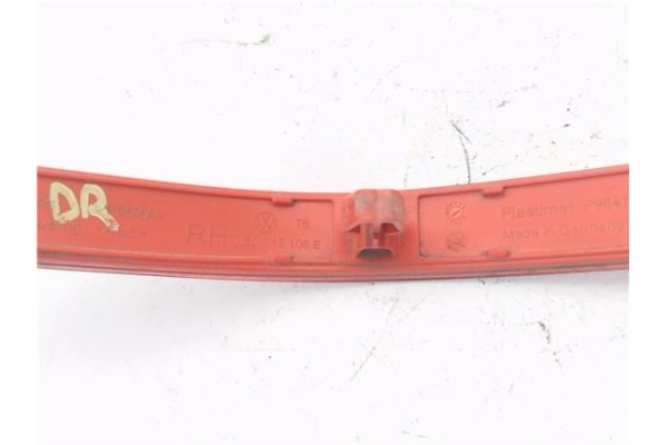 Recambio de reflectante paragolpes trasero para volkswagen t6 transporter furgón/combi (sg) 2.0 kombi 4motion referencia OEM IAM