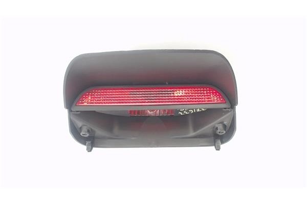 Recambio de luz central de freno para dacia sandero stepway 2017-2020 1.0 sce stepway 75 (b8jc, b8jd) referencia OEM IAM 2659874