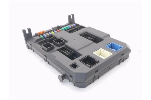 Recambio de bsi para peugeot 207 1.6 hdi referencia OEM IAM 9664983080  