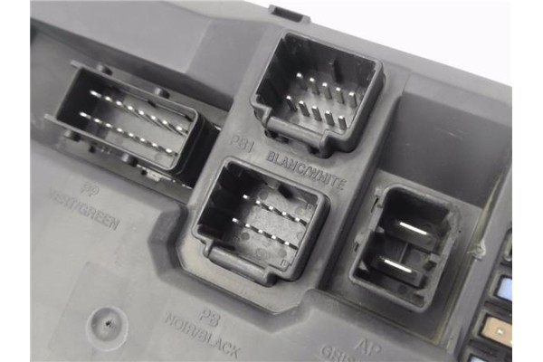 Recambio de bsi para peugeot 207 1.6 hdi referencia OEM IAM 9664983080  