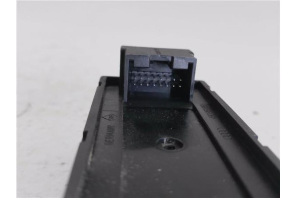 Recambio de mando elevalunas delantero izquierdo para audi a3 (8l) 1.6 ambiente referencia OEM IAM 4B0959851  