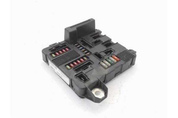 Recambio de caja fusibles/rele para renault megane ii (bm0/1_, cm0/1_) 1.9 dci (bm0g, cm0g) referencia OEM IAM 8200262385A S1183