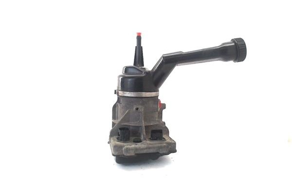 Recambio de bomba direccion electrica para peugeot 308 1.6 gt referencia OEM IAM 9684979180  