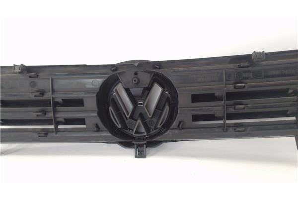 Recambio de rejilla capo para volkswagen polo iii berlina (6n2) 1.4 conceptline referencia OEM IAM 6N0853651J 6N0853655 
