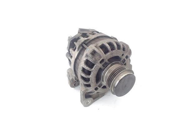 Recambio de alternador para dacia sandero ii 1.2 ambiance referencia OEM IAM 231008386R  