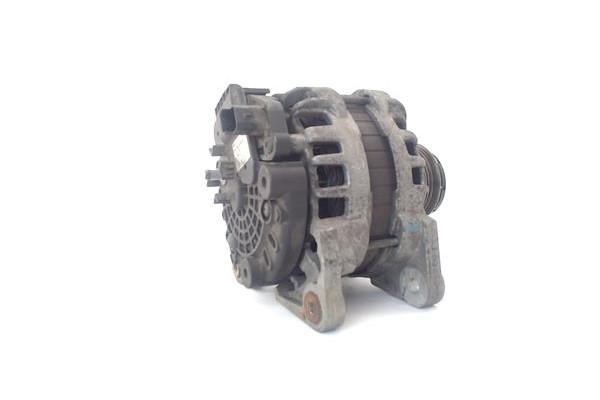 Recambio de alternador para dacia sandero ii 1.2 ambiance referencia OEM IAM 231008386R  