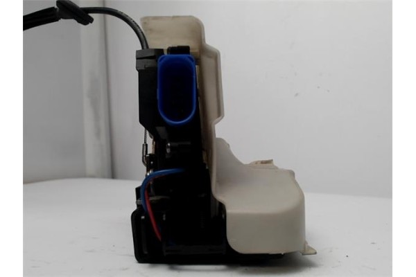 Recambio de cierre electromagnetico delantero izquierdo para volkswagen golf v (1k1) 1.9 tdi referencia OEM IAM 3D1837015AP 1000 Recambio de cierre electromagnetico delantero izquierdo para volkswagen golf v (1k1) 1.9 tdi referencia OEM IAM 3D1837015AP 1000