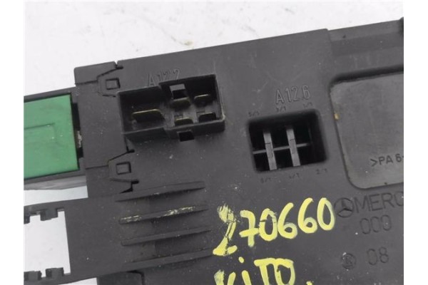 Recambio de caja fusibles/rele para mercedes-benz vito furgón (638) 2.3 110 d  (638.074) referencia OEM IAM 0005400650 8501002 