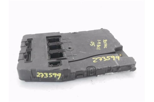 Recambio de caja fusibles/rele para renault scenic ii (jm) 1.9 dci (jm12, jm0g) referencia OEM IAM 8200351184  