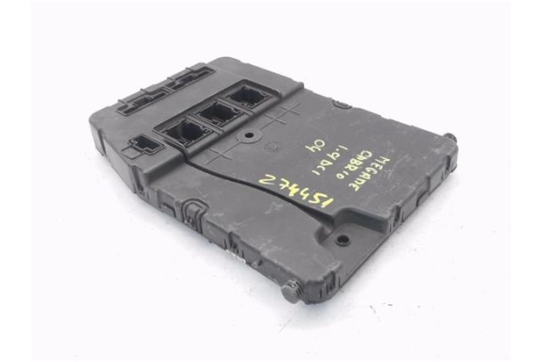 Recambio de caja fusibles/rele para renault megane ii coupe/cabrio 1.9 confort dynamique referencia OEM IAM 8200351182 S11840015