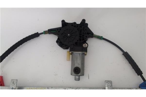 Recambio de mecanismo elevalunas delantero izquierdo para ford mondeo ii (bap) 1.8 td referencia OEM IAM 130821792  
