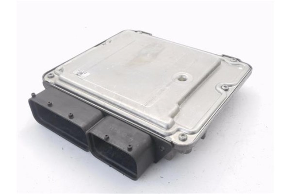 Recambio de centralita para opel insignia berlina 2.0 cdti referencia OEM IAM 55576906 281017105 