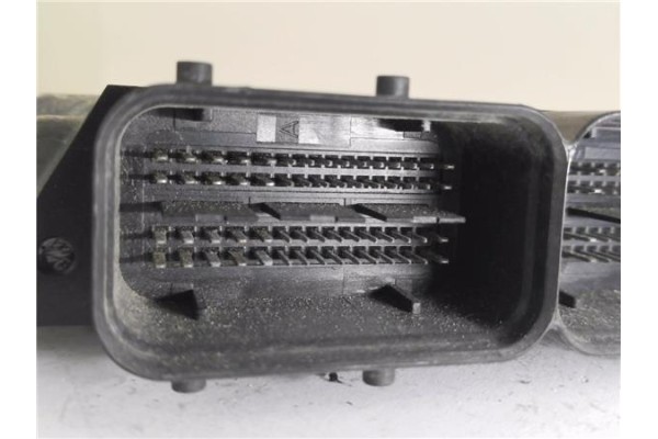 Recambio de centralita para opel insignia berlina 2.0 cdti referencia OEM IAM 55576906 281017105 