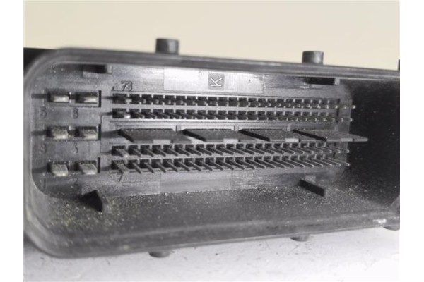 Recambio de centralita para opel insignia berlina 2.0 cdti referencia OEM IAM 55576906 281017105 