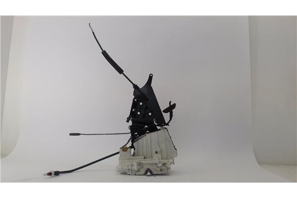 Recambio de cierre electromagnetico delantero derecho para mercedes-benz clase a (bm 169) 1.5 a 150 (169.031) referencia OEM IAM