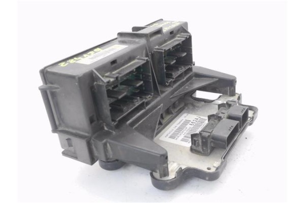 Recambio de centralita cambio automatico para jeep grand cherokee (wh) 3.0 crd overland referencia OEM IAM P560500147AJ 04692073