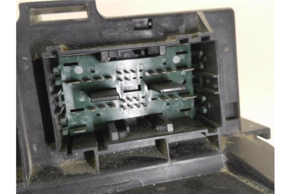 Recambio de centralita cambio automatico para jeep grand cherokee (wh) 3.0 crd overland referencia OEM IAM P560500147AJ 04692073