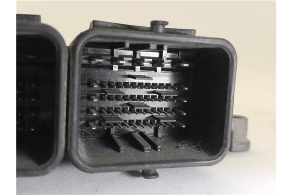 Recambio de centralita para peugeot 207 1.4 confort referencia OEM IAM 9664738680 261201505 