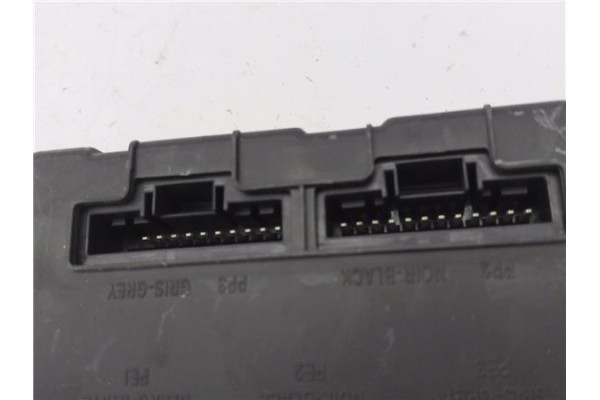 Recambio de caja fusibles/rele para renault scenic ii (jm) 1.5 dci (jm02, jm13) referencia OEM IAM 8200525384 S118400150D 