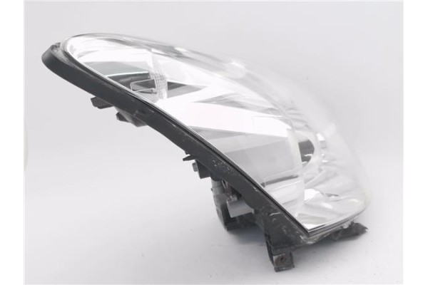 Recambio de faro delantero dcho para toyota corolla verso (r1) 2.2 d-4d referencia OEM IAM 7357230400  