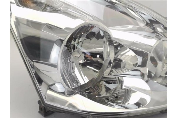 Recambio de faro delantero dcho para toyota corolla verso (r1) 2.2 d-4d referencia OEM IAM 7357230400  