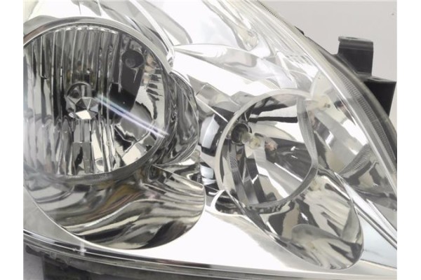 Recambio de faro delantero dcho para toyota corolla verso (r1) 2.2 d-4d referencia OEM IAM 7357230400  
