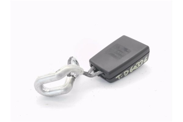 Recambio de anclaje cinturon trasero derecho para seat leon (1p1) 1.6 tdi referencia OEM IAM 1K0857740M  