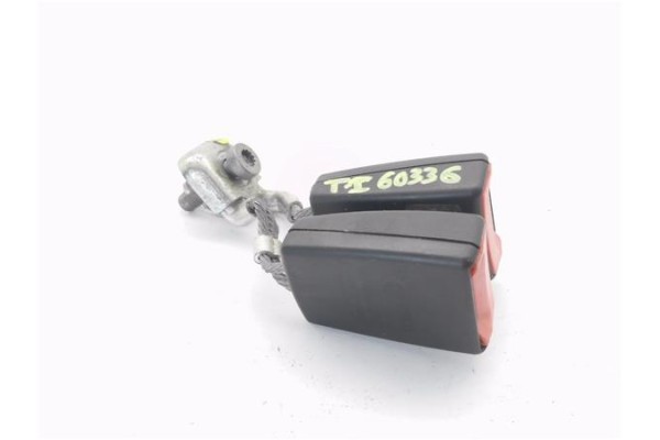 Recambio de anclaje cinturon trasero izquierdo para seat leon (1p1) 1.6 tdi referencia OEM IAM 1K0857739M  